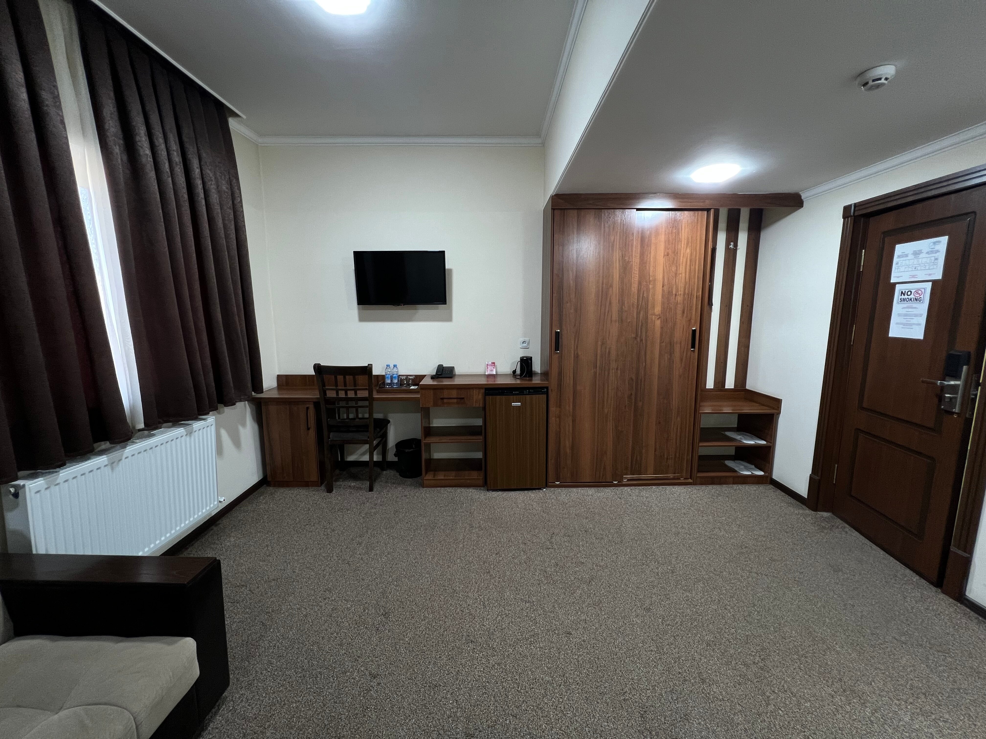 Фото Makon Hotel