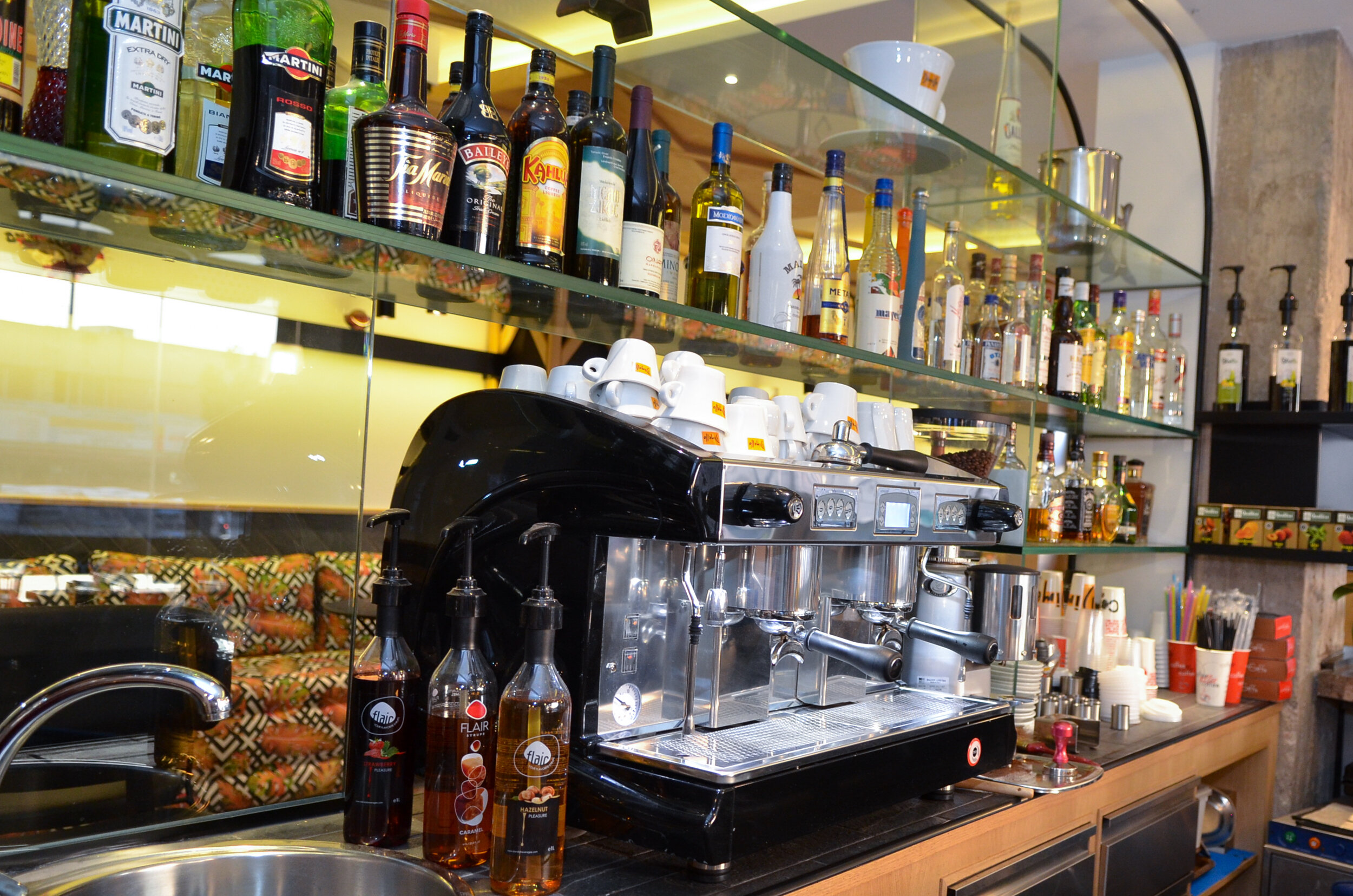 Фото Adonis City Hotel