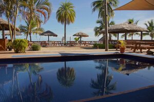 Гостиница Smugglers Cove Beach Resort and Hotel