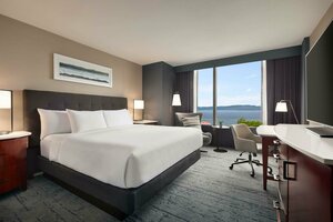 Champlain Burlington, Curio Collection by Hilton (Vermont, Chittenden County, Burlington), hotel
