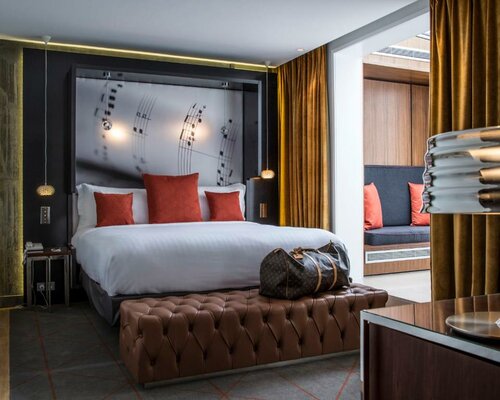 Гостиница Hotel De Sers в Париже