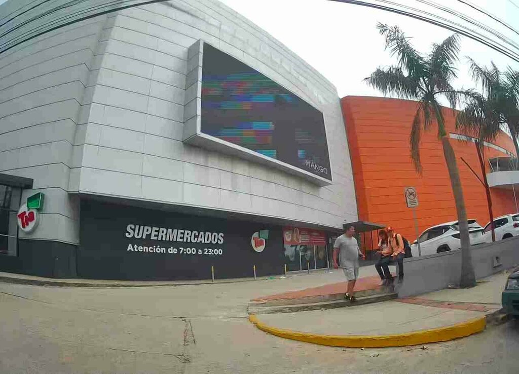 Supermarket Supermercado Tía, Santa Cruz de la Sierra, photo