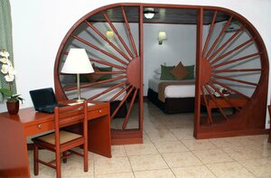 Гостиница Best Western Las Mercedes Airport