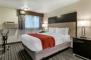 Гостиница Comfort Inn & Suites Tigard near Washington Square