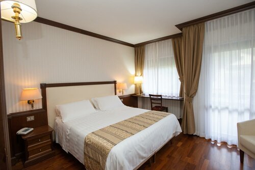 Гостиница Hotel Corona