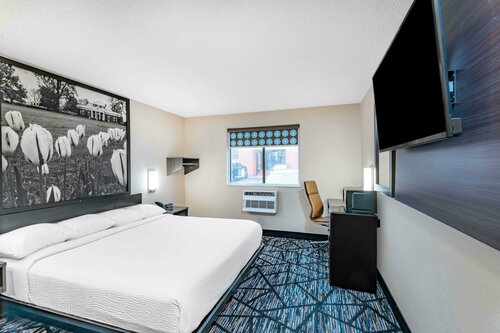 Гостиница Super 8 by Wyndham Charlottesville