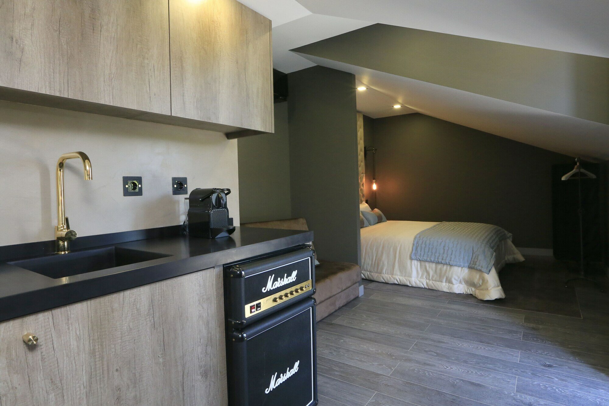 Фото Charm Flats