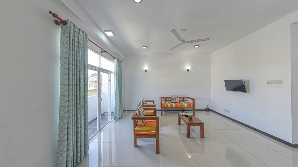 Фото Ocean Breeze Apartment Colombo