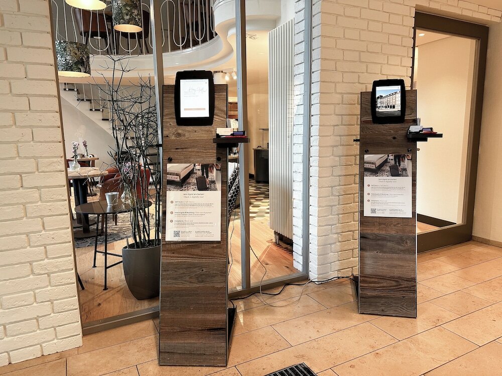 Фото Hotel Berliner Hof