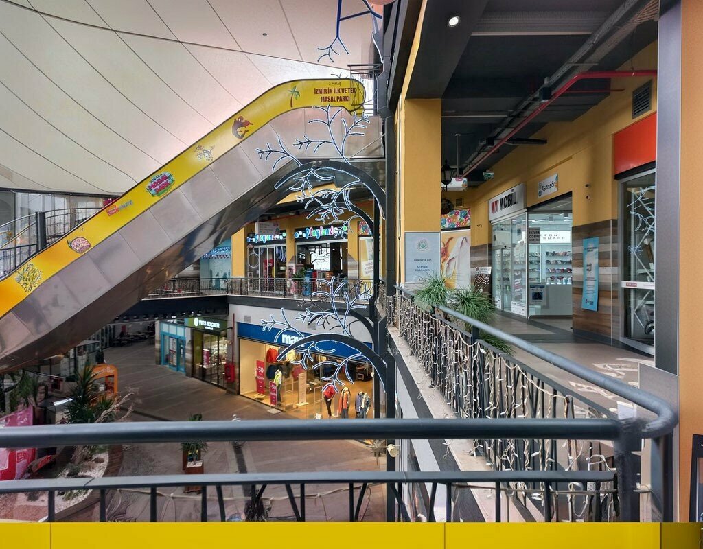 Clothing store Blue, Izmir, photo