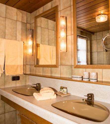 Фото Hotel Brunnenhof