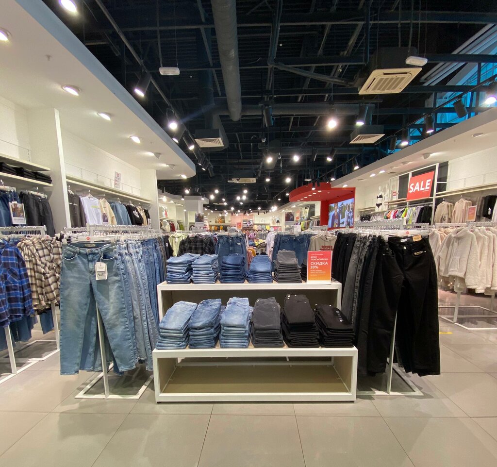 Clothing store Gloria Jeans, Kostroma Oblast, photo
