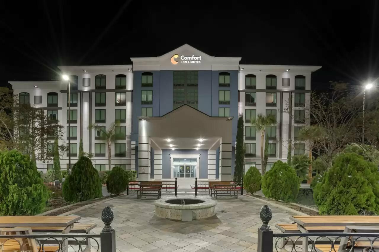 Фото Comfort Inn & Suites New Orleans Airport North