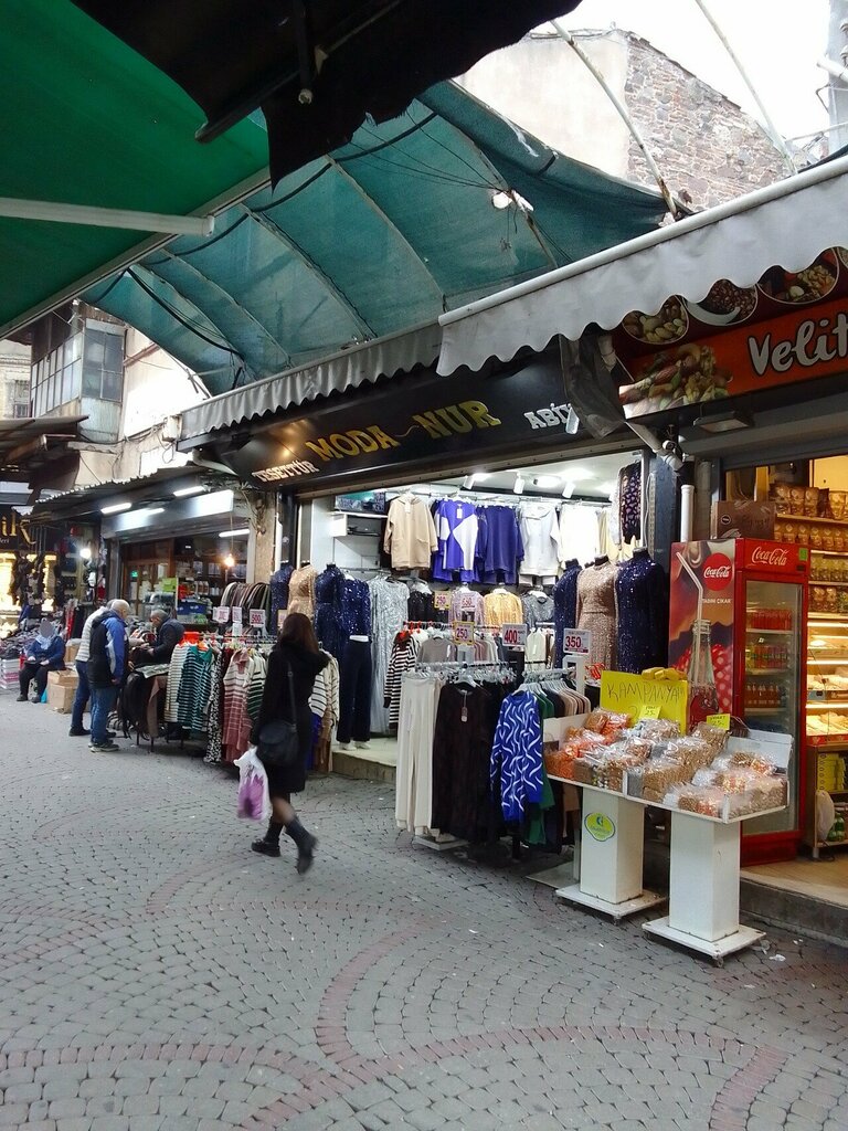 Clothing store Nur Clothing, Izmir, photo