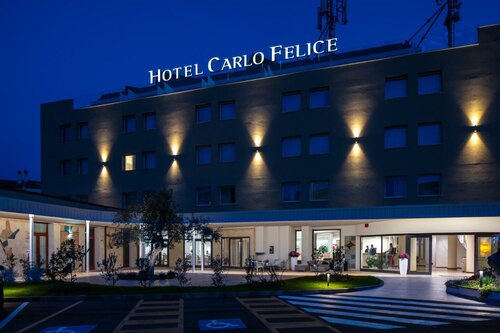Гостиница Hotel Carlo Felice в Сассари