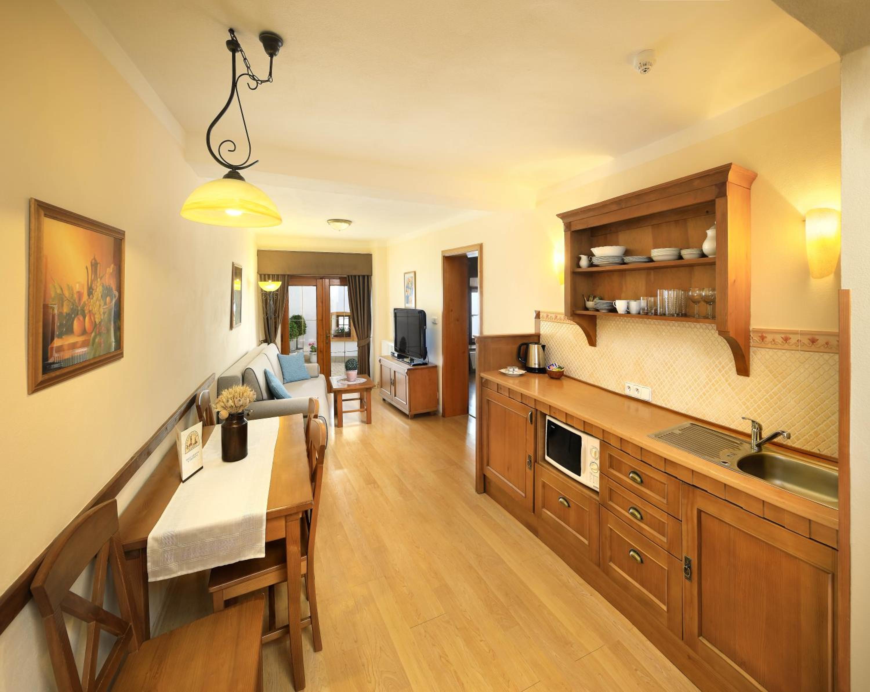 Фото Castle View Apartments