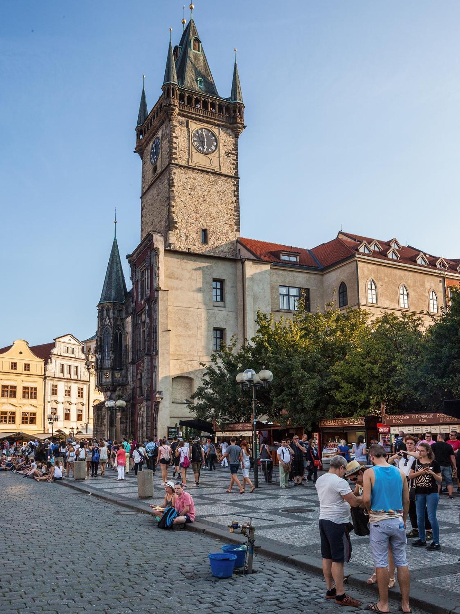 Фото Gorgeous Prague Rooms