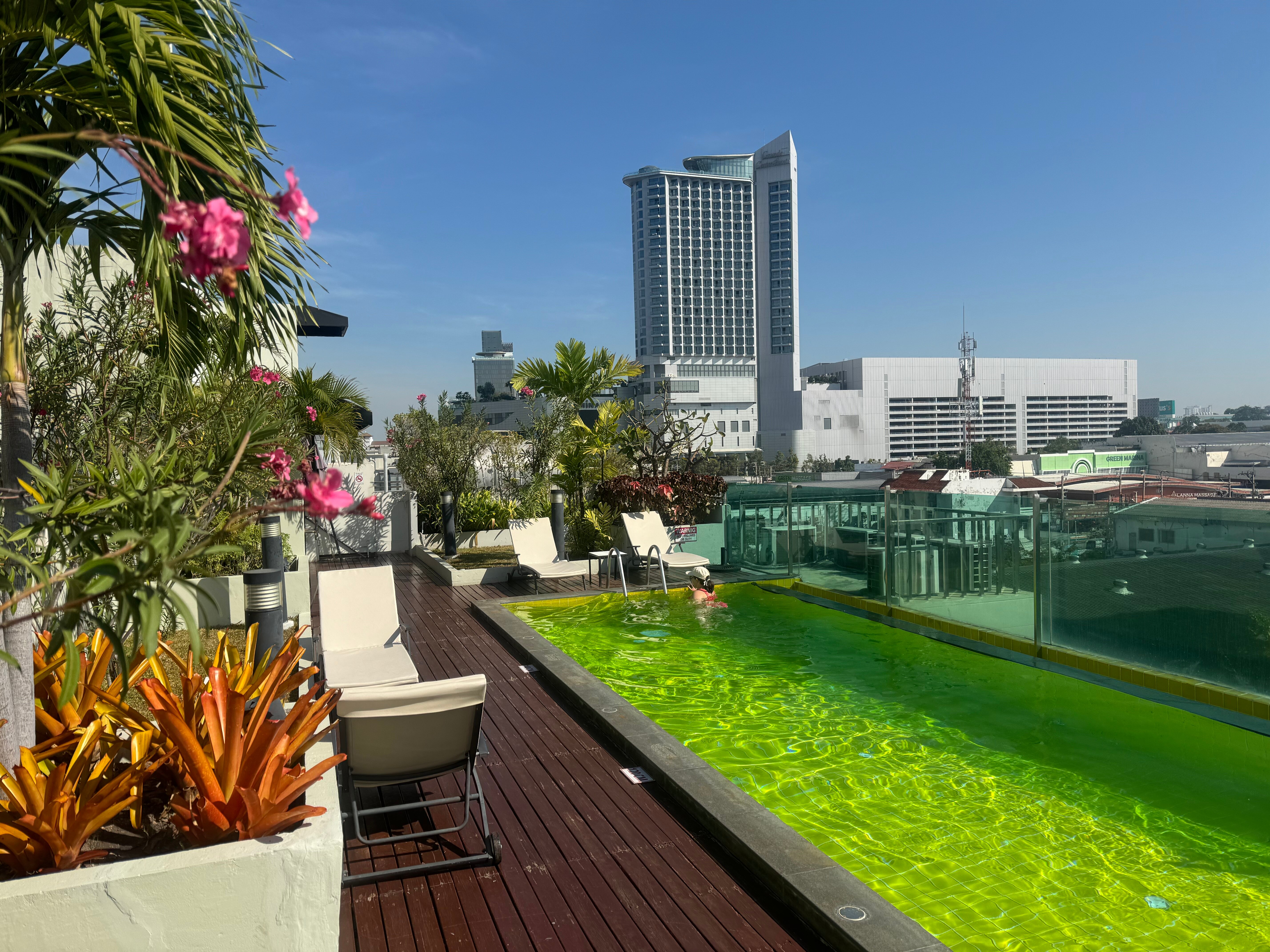 Фото Sunshine Hip