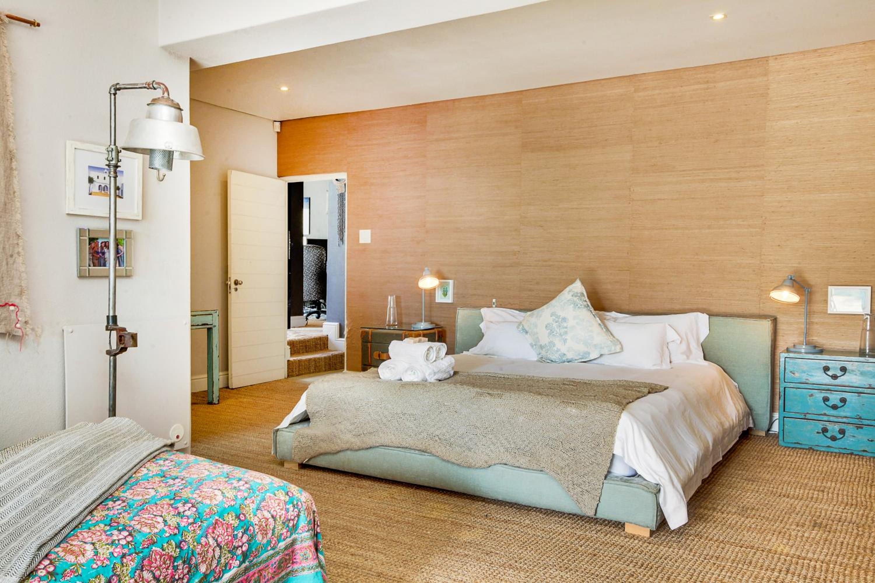 Фото Table Mountain Retreat