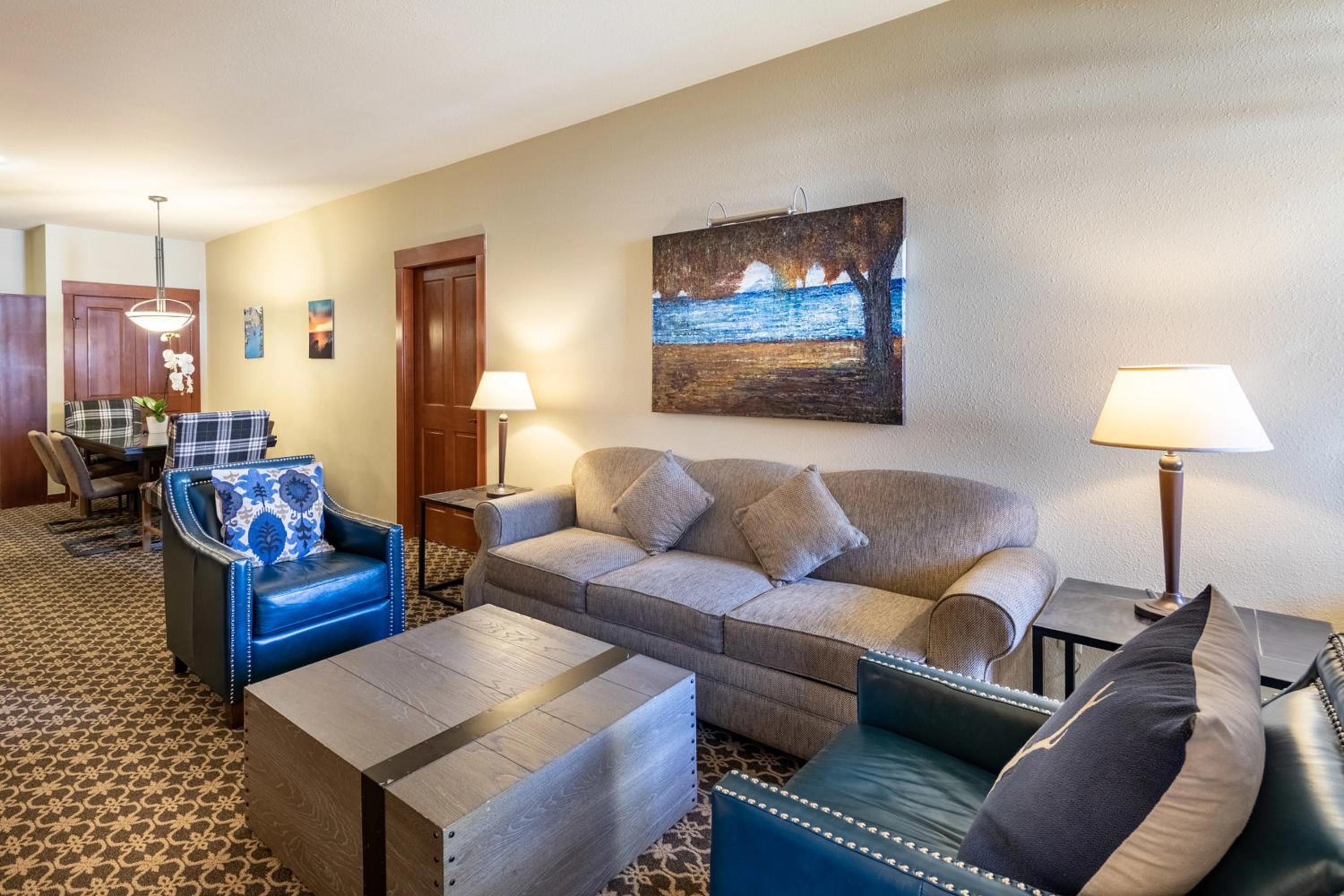 Фото The Village at Palisades Tahoe