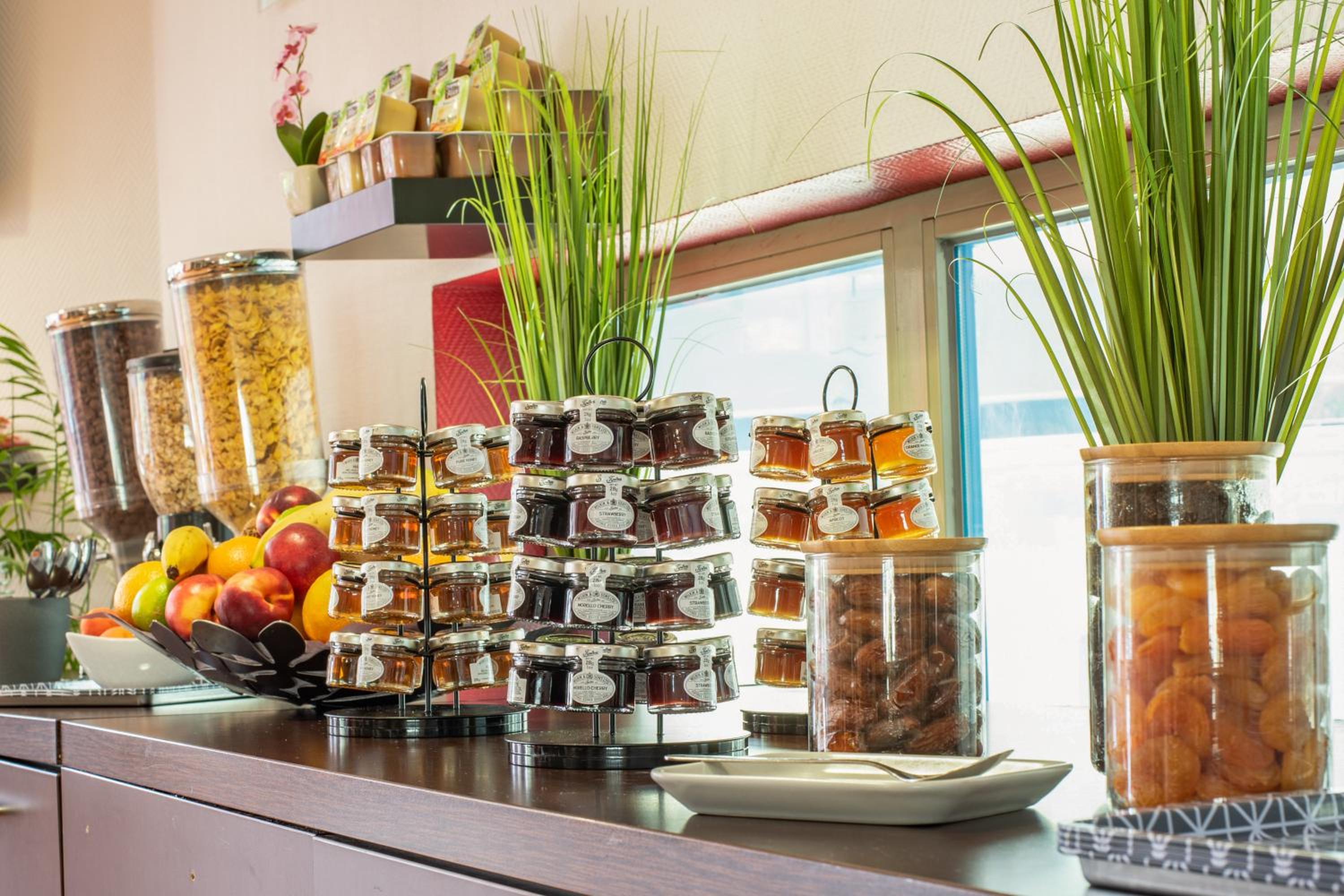 Фото Residhotel Lyon Part Dieu