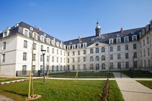 Гостиница Odalys City Amiens Blamont в Амьене