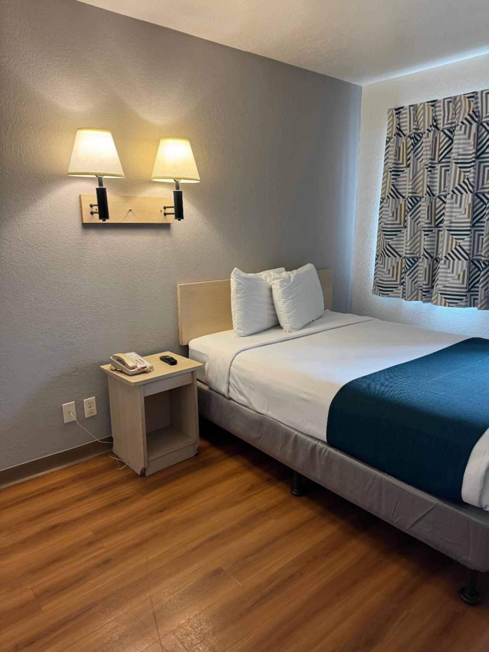 Фото Motel 6 Stanton