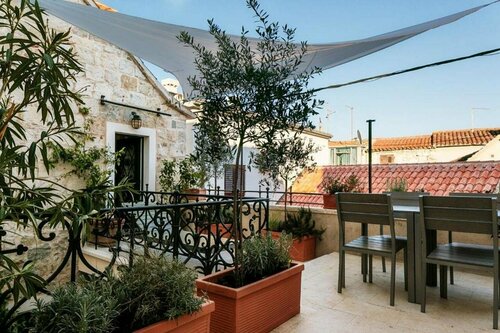 Гостиница Divota Apartment Hotel в Сплите