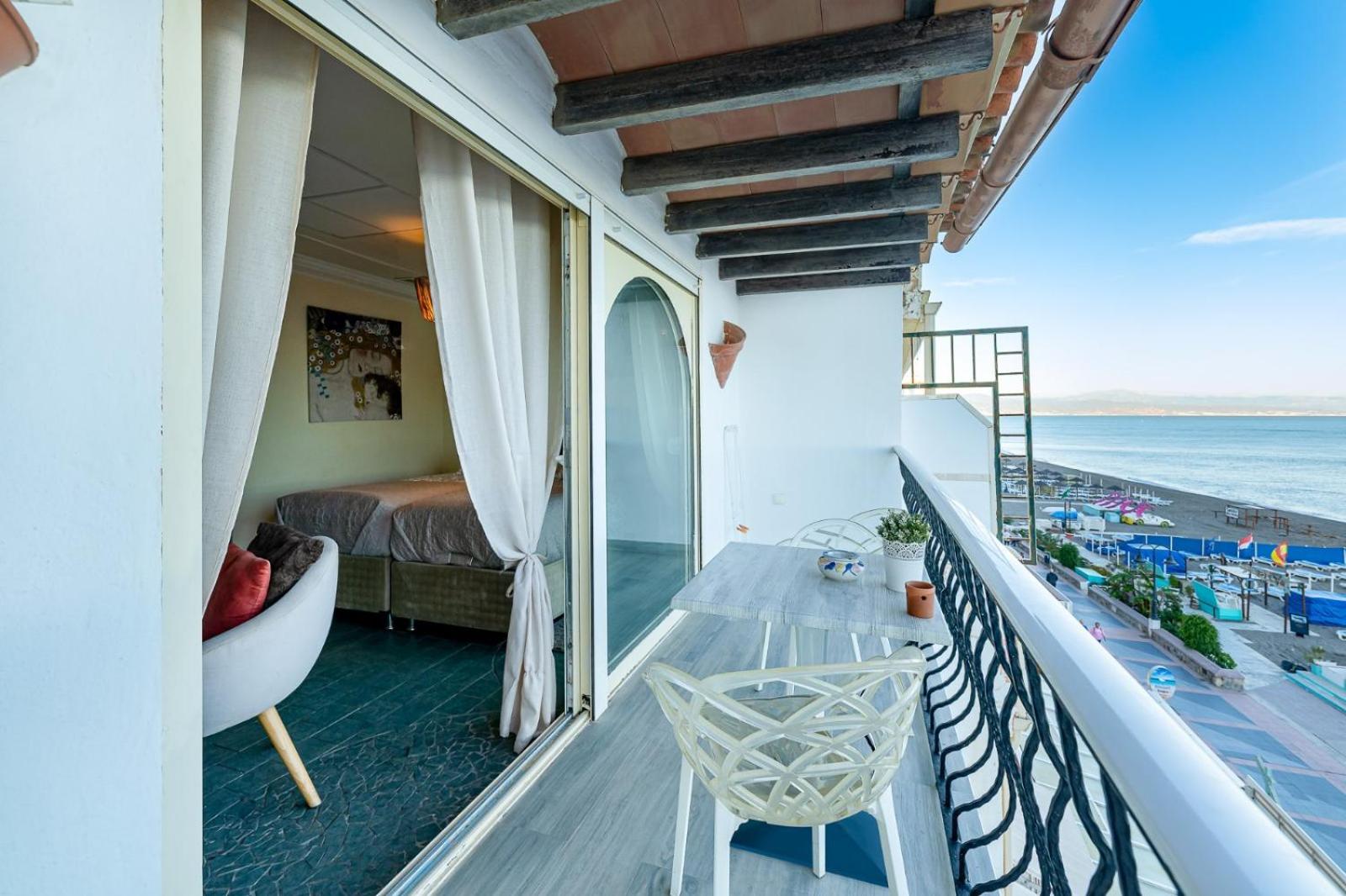 Фото Hof van Holland Carihuela