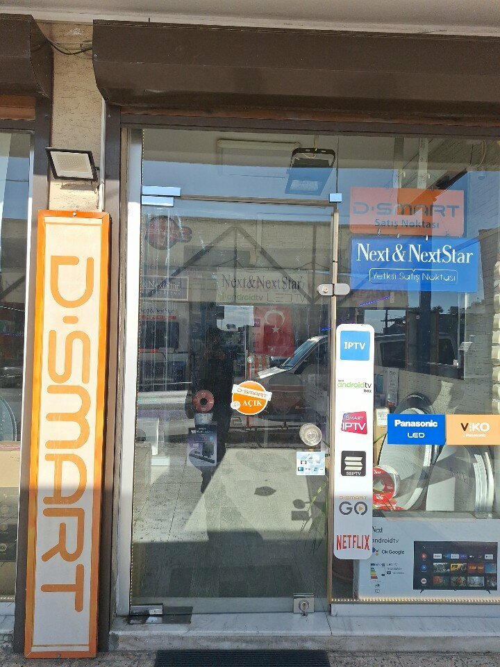 Satellite operator Parallels, Izmir, photo