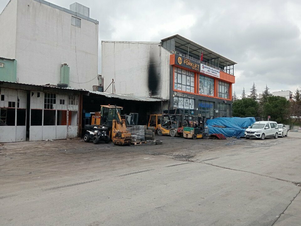 Car service, auto repair Forklift Service, Istanbul, photo