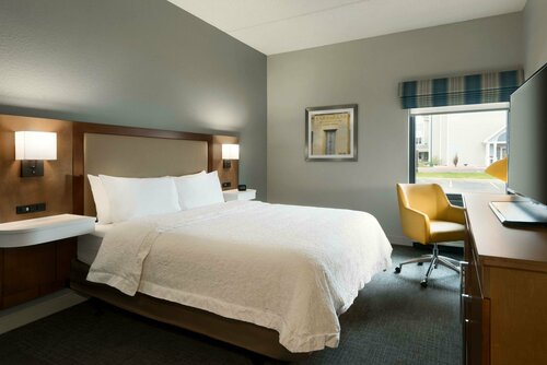 Гостиница Hampton Inn Appleton Fox River Mall Area