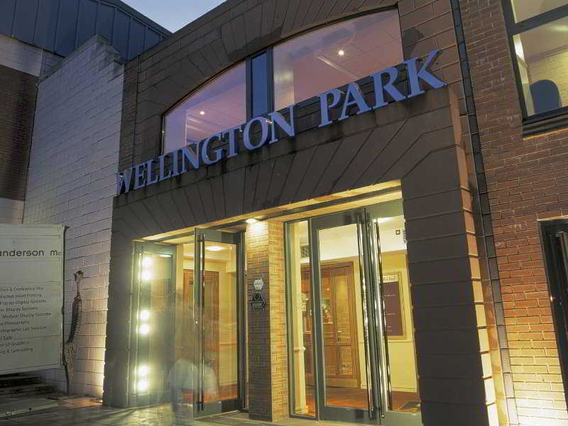 Фото Wellington Park Hotel
