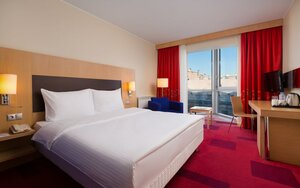 Cosmos St. Petersburg Nevsky Hotel