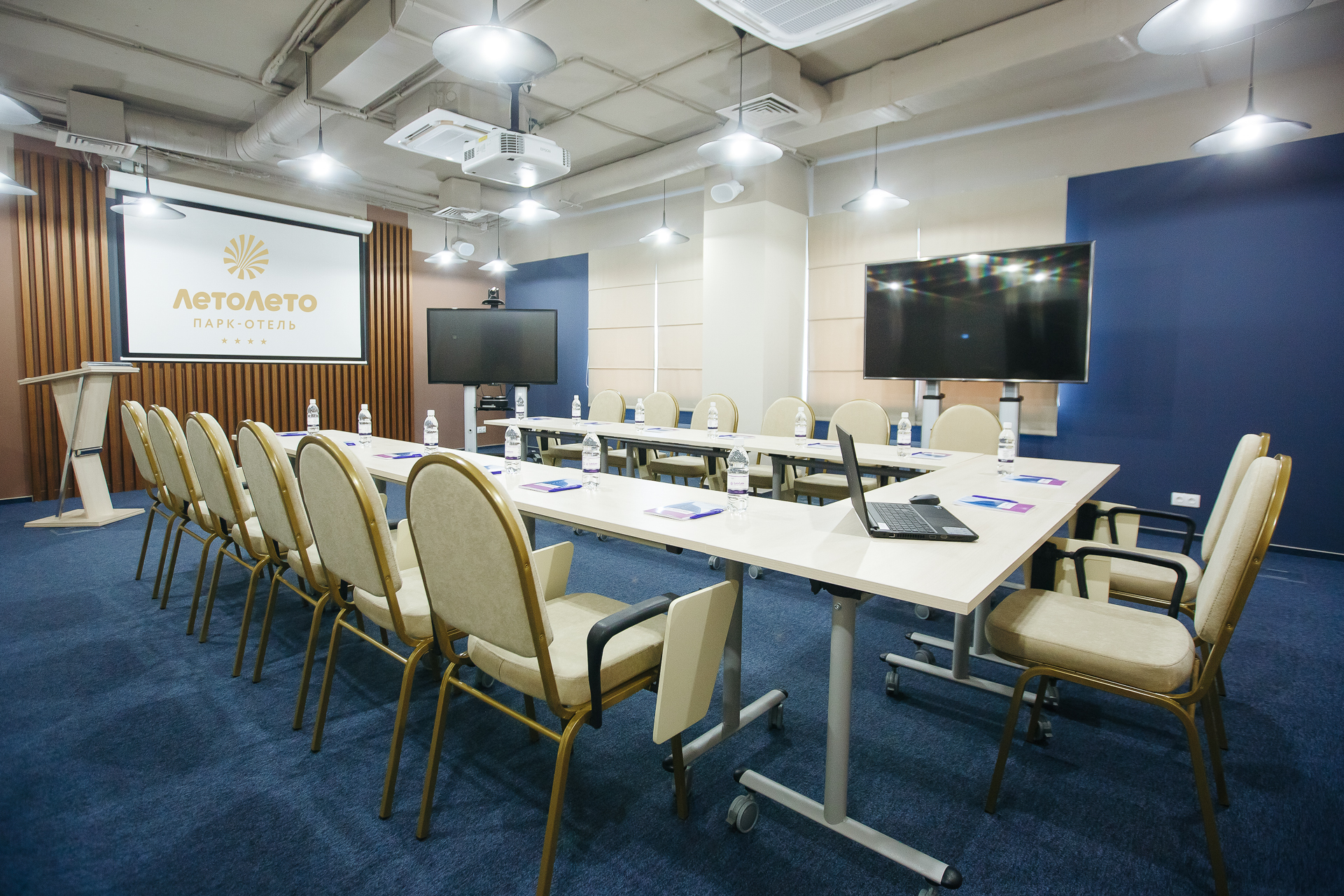 Фото Марциаль