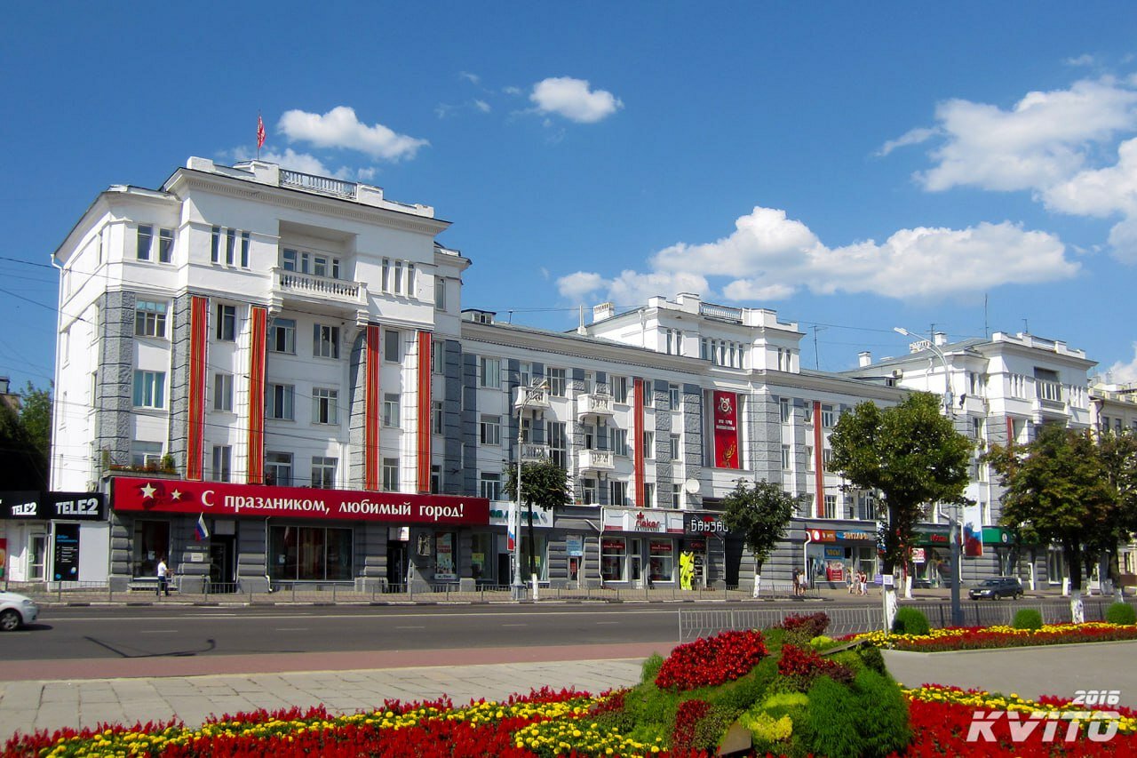 Maxim площадь мира 3 орел фото