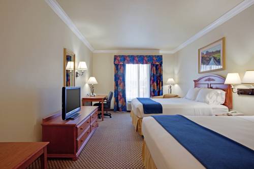 Фото Holiday Inn Express & Suites Paso Robles, an Ihg Hotel