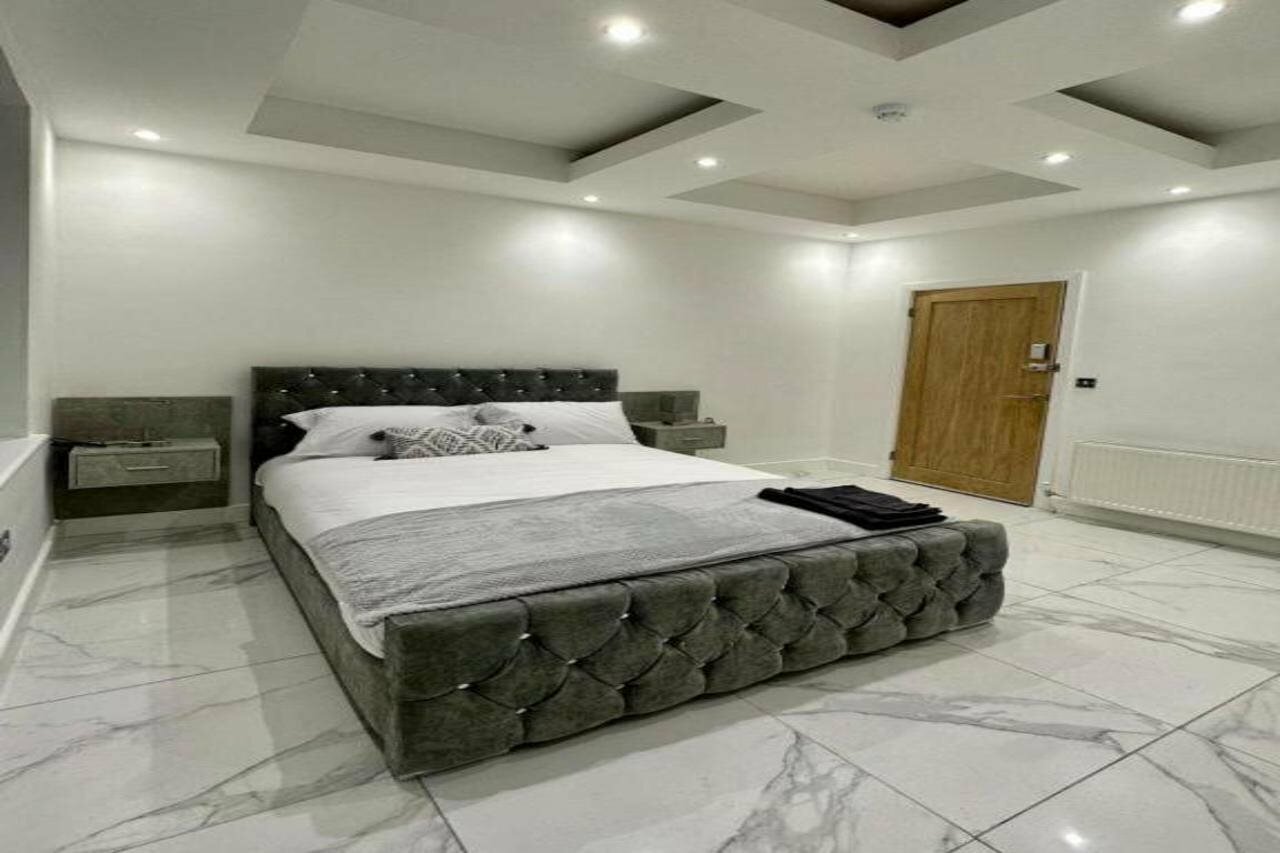 Фото Oyo Bellevue Apartments Middlesborough