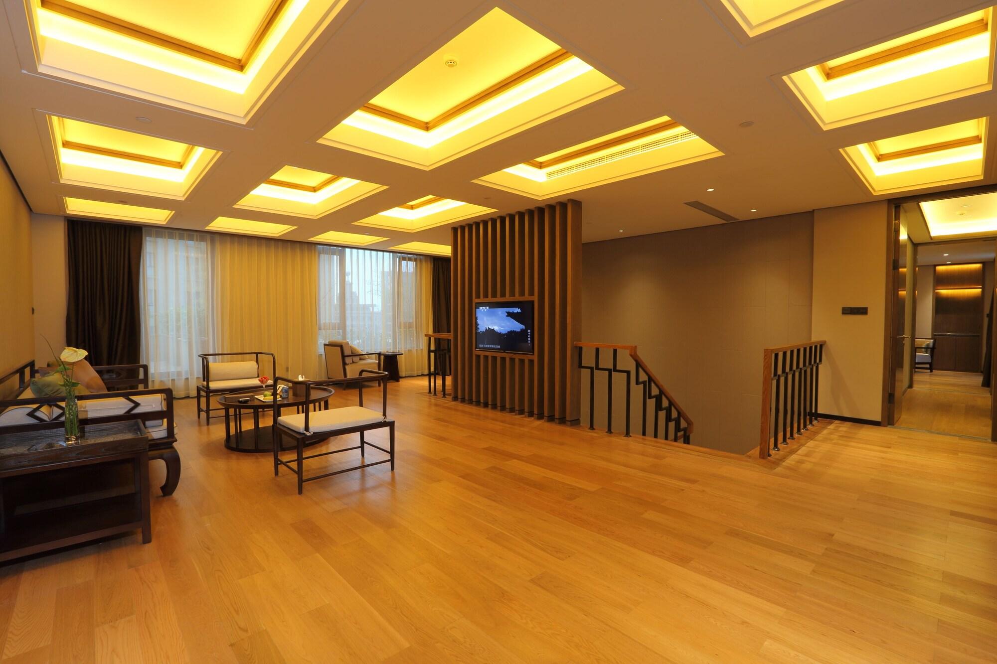 Фото S&n International Hotel