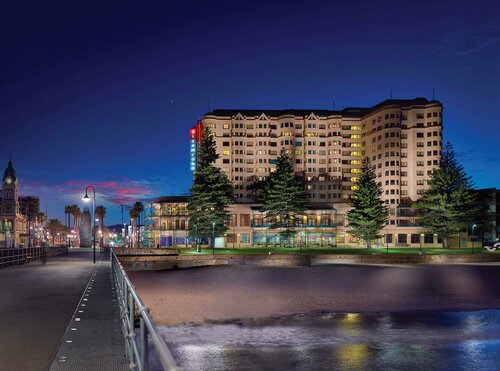 Гостиница Stamford Grand Adelaide