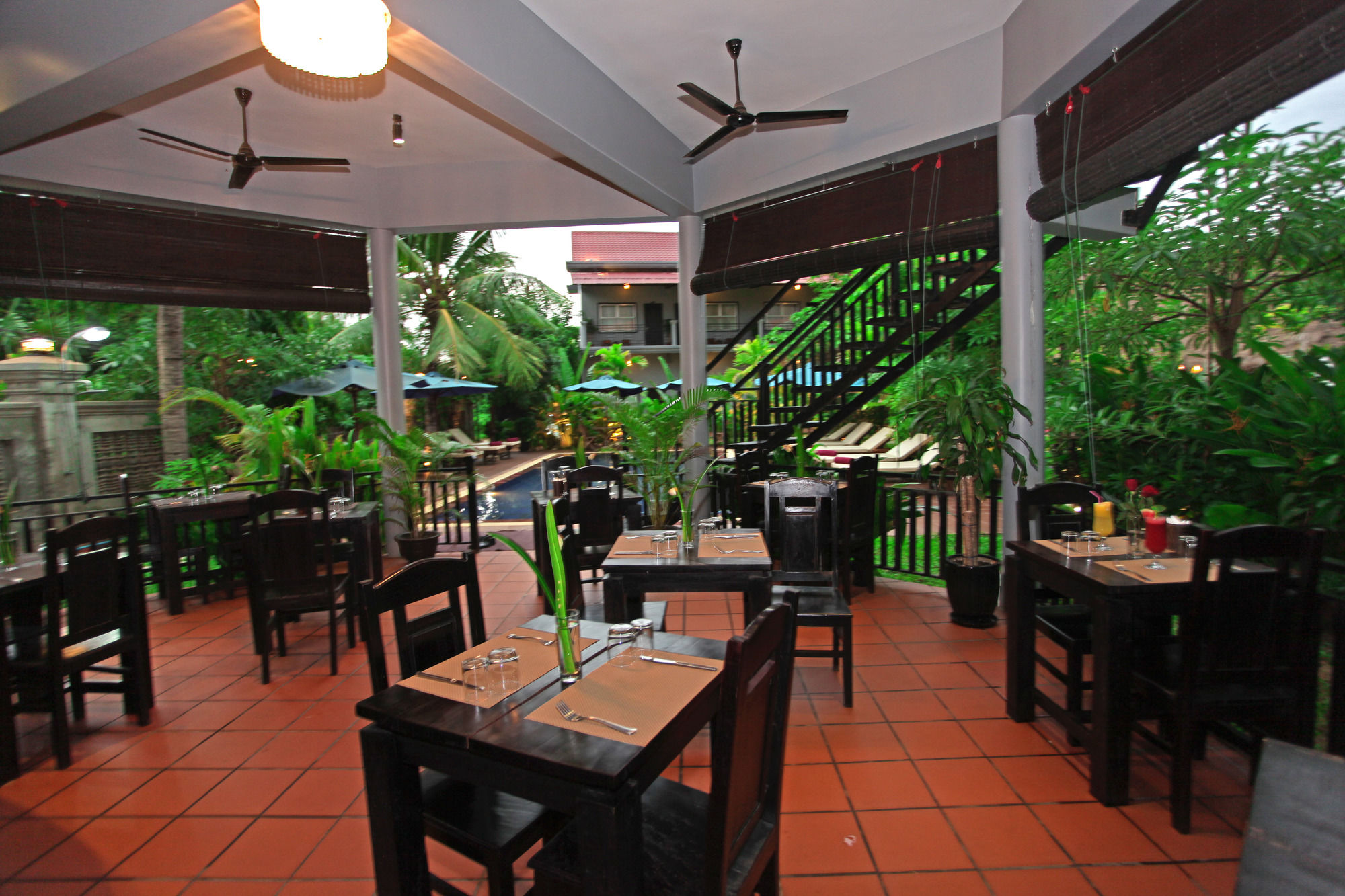 Фото Reveal Angkor Hotel