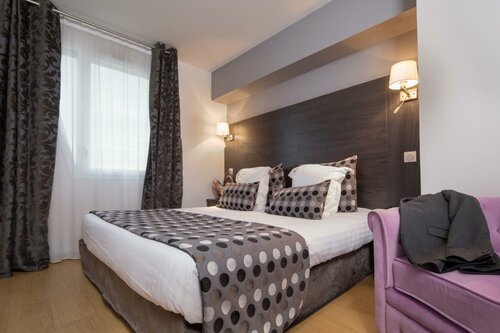 Гостиница Seven Urban Suites Nantes Centre в Нанте