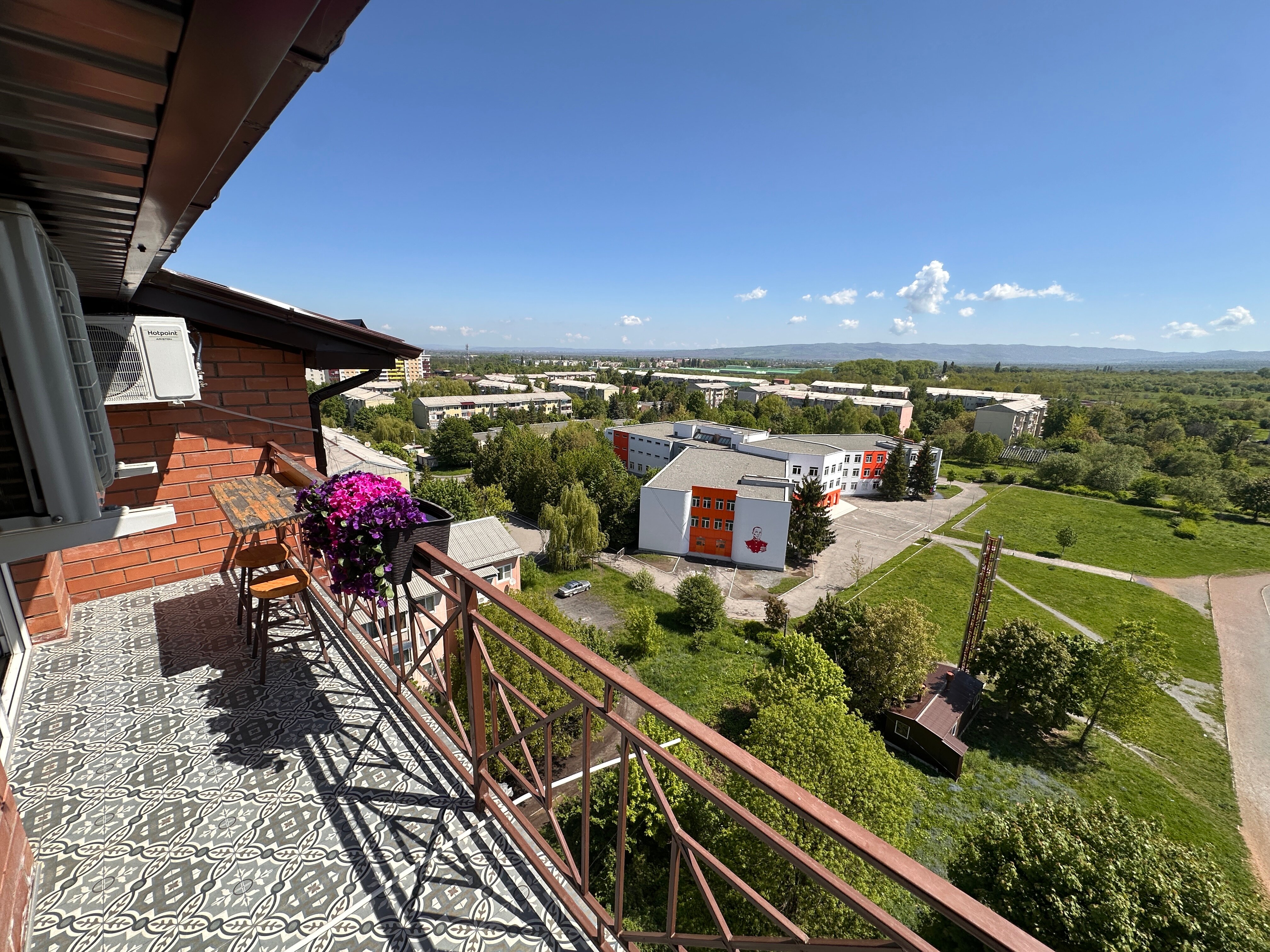 Фото Лофт с видом на горы