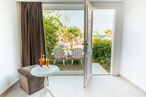 Гостиница Paradise Inn Beach Resort