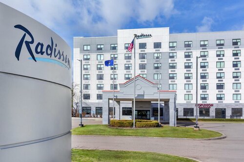 Гостиница Radisson Hotel Detroit Metro Airport