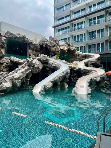 Апартаменты Centara Azure Hotel Pattaya в Паттайе