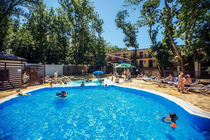 Банана Клаб