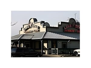 Гостиница Trade Winds Central Inn