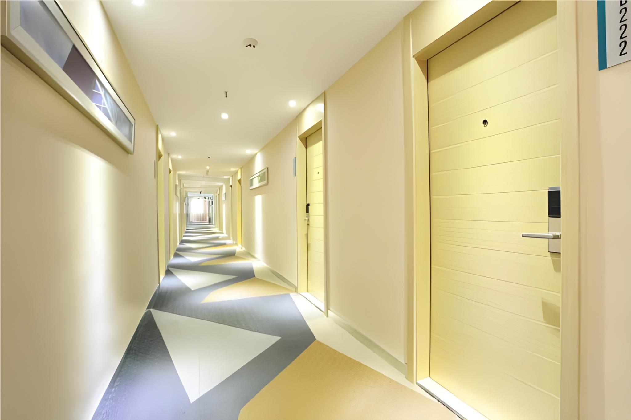 Фото City Comfort Inn Foshan Jiaokou Bus