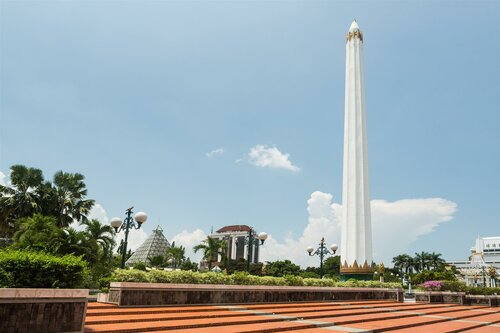 Гостиница The Life Hotels в Сурабае